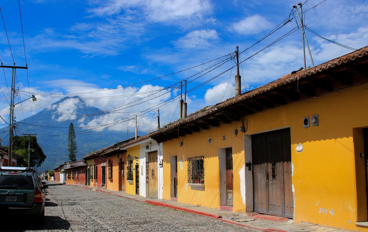 Hotel Real Antigua Buitenkant foto